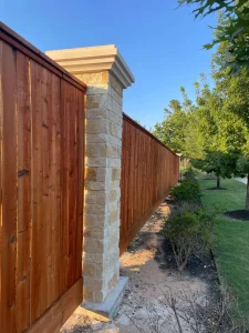 8’2 MUD FENCE 4 STONE COLUMN (1)